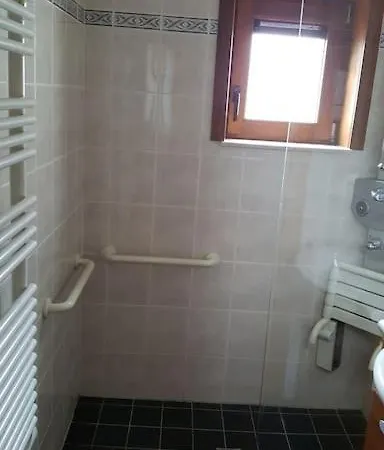 Nwd108 Ruim Vakantiehuisje In - 6 Pers - Ruime Tuin En Parking Nieuwpoort