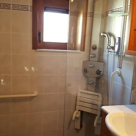 Nwd108 Ruim Vakantiehuisje In - 6 Pers - Ruime Tuin En Parking Nieuwpoort