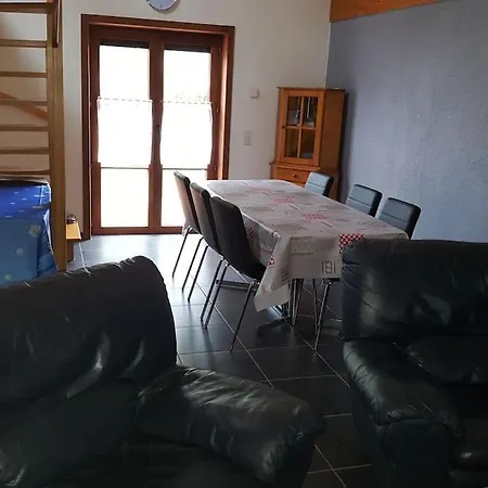 Nwd108 Ruim Vakantiehuisje In - 6 Pers - Ruime Tuin En Parking Nieuwpoort